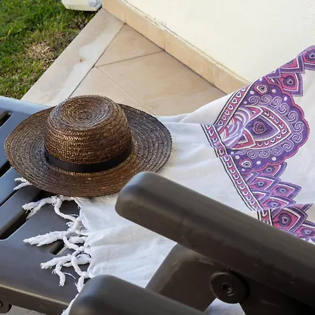 Apartment Paradise - By Smarthomes *